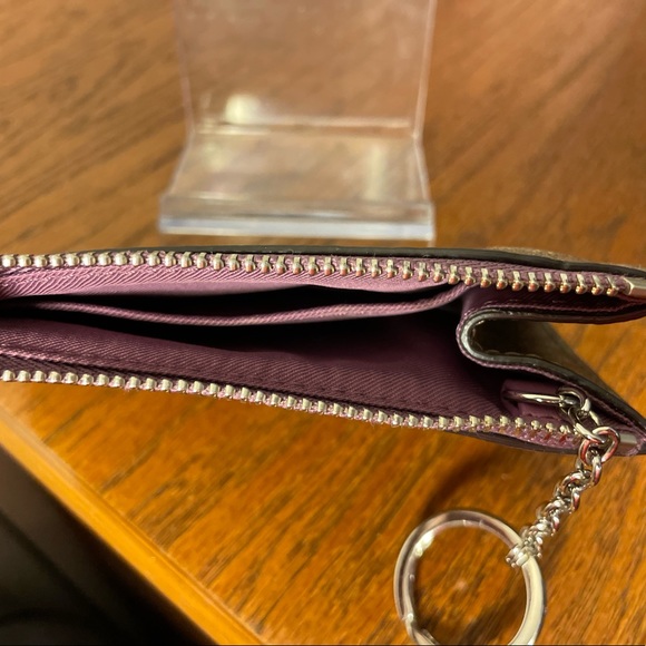 Coach Keychain Small Signature Wallet - Picture 4 of 5